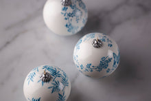 Load image into Gallery viewer, Hás Ceramic Candles